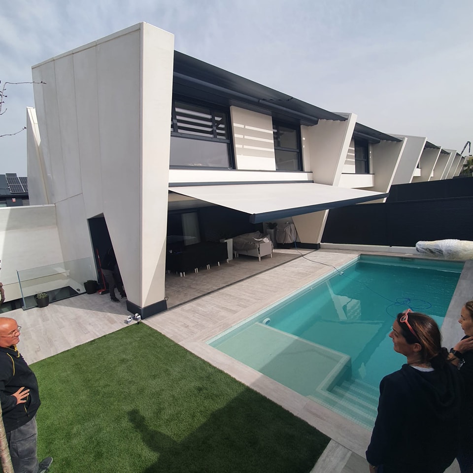 Proyecto8_3 Toldos para jardín o patio instalado por Toldos Siglo 22